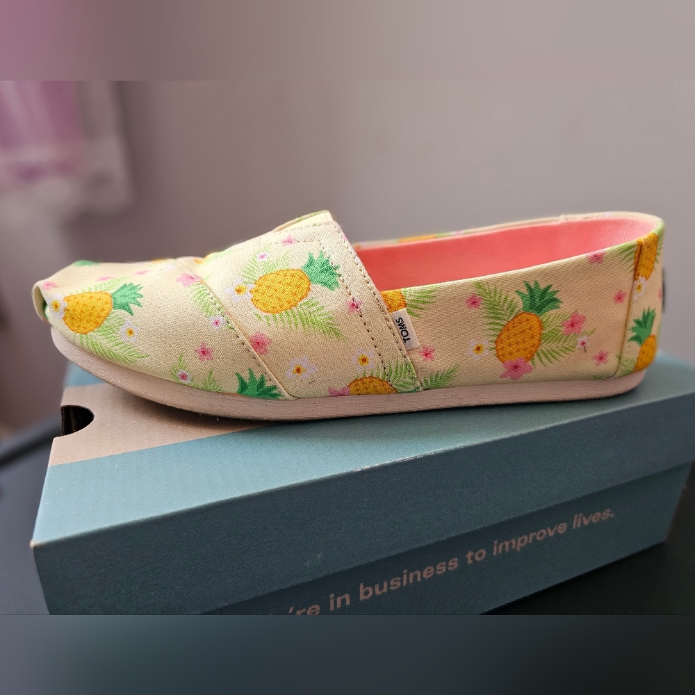 TOMS Pineapple Print Slip-On Shoes